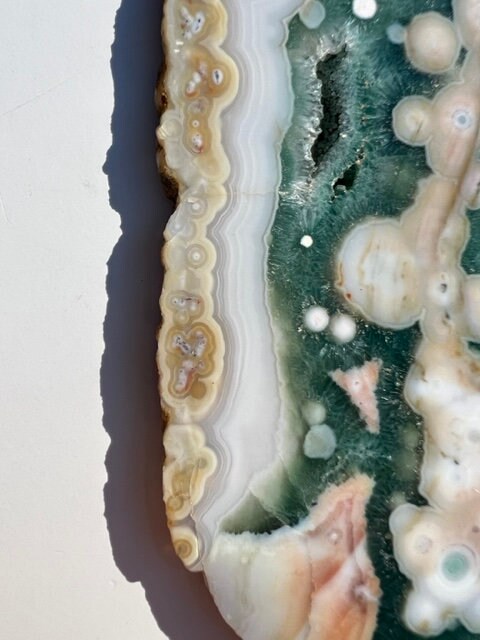 Vein 1 - 2 Ocean Jasper Slab / Highly translucent green Quartz / OJU17