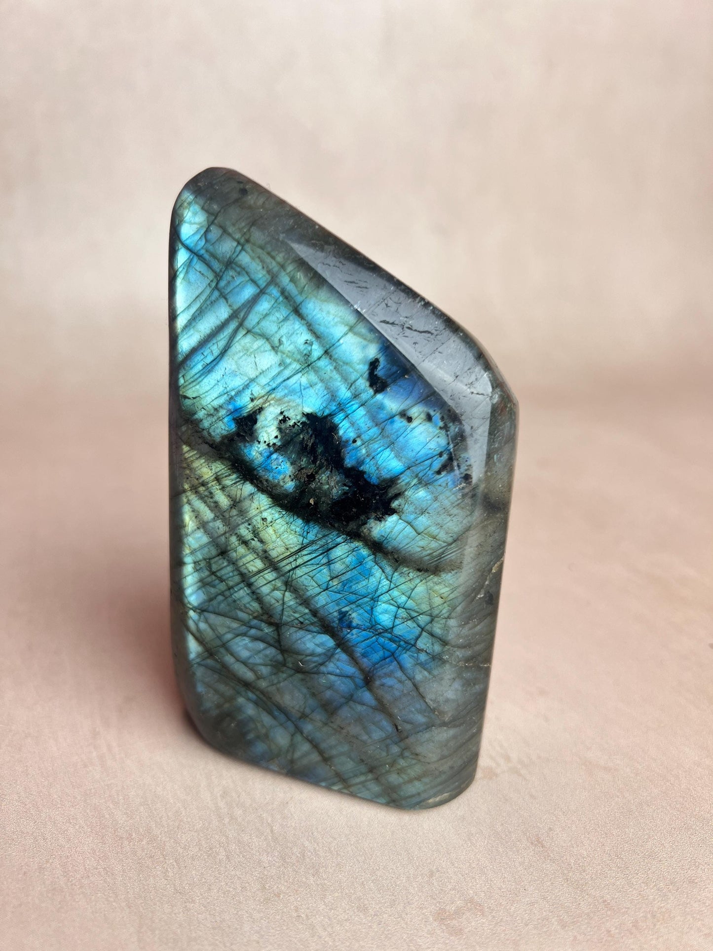 Flashy Labradorite Free Form: Polished Crystal Healing Stone