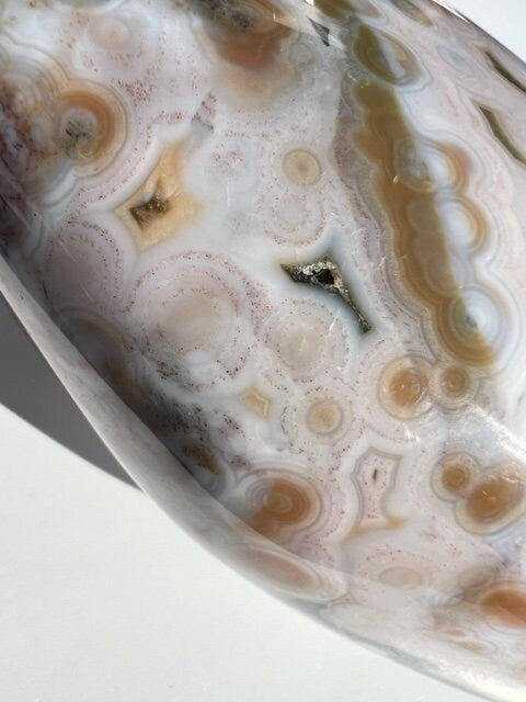 Vein 8 Ocean Jasper Free Form / Pink and Green / Bullseye Orbs / OJU24