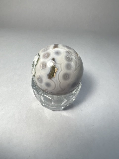 Old Stock Ocean Jasper Sphere / Vein 1-2 sphere / OJS4