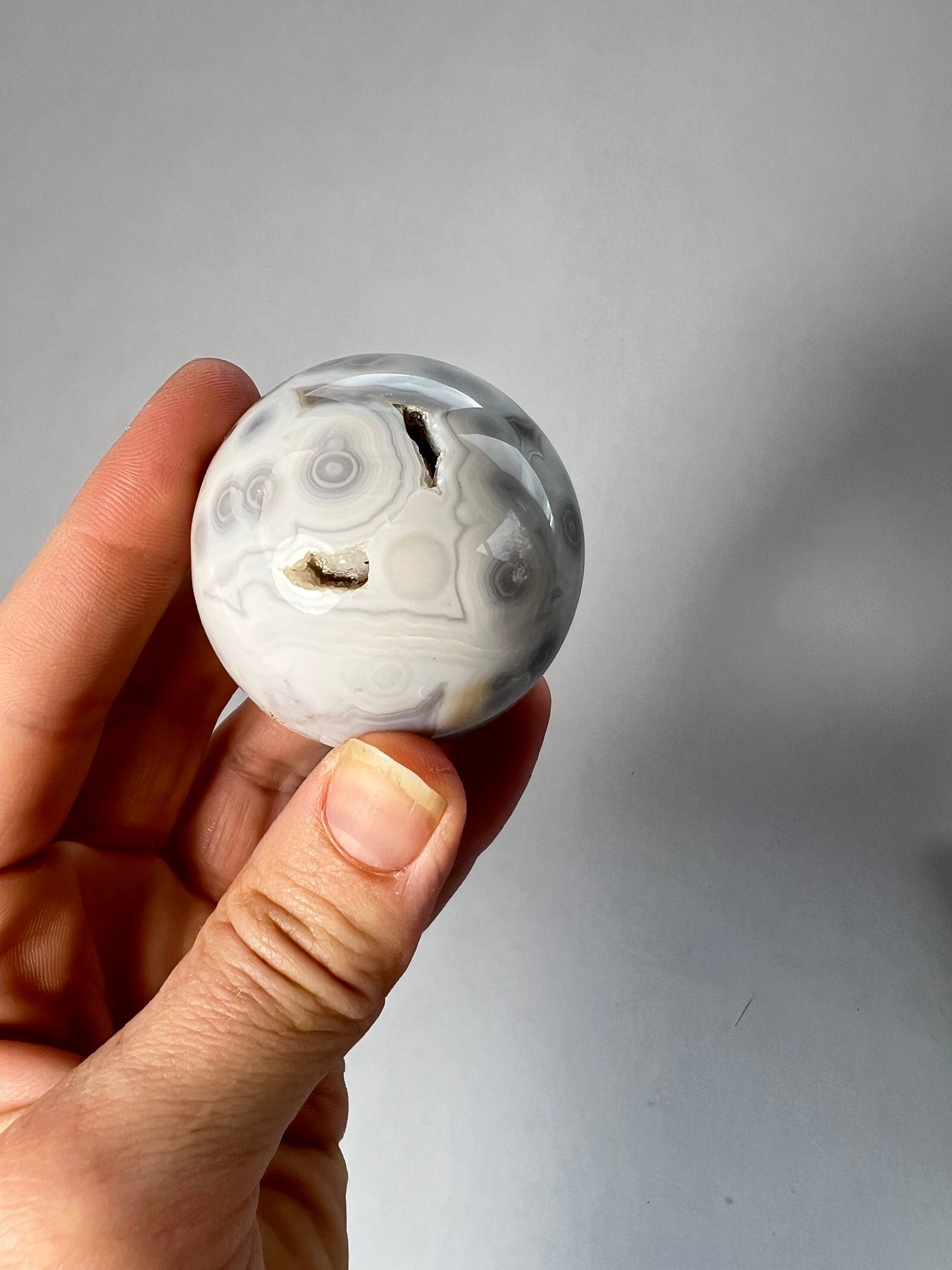 Old Stock Ocean Jasper Sphere / Vein 1-2 sphere / OJS4