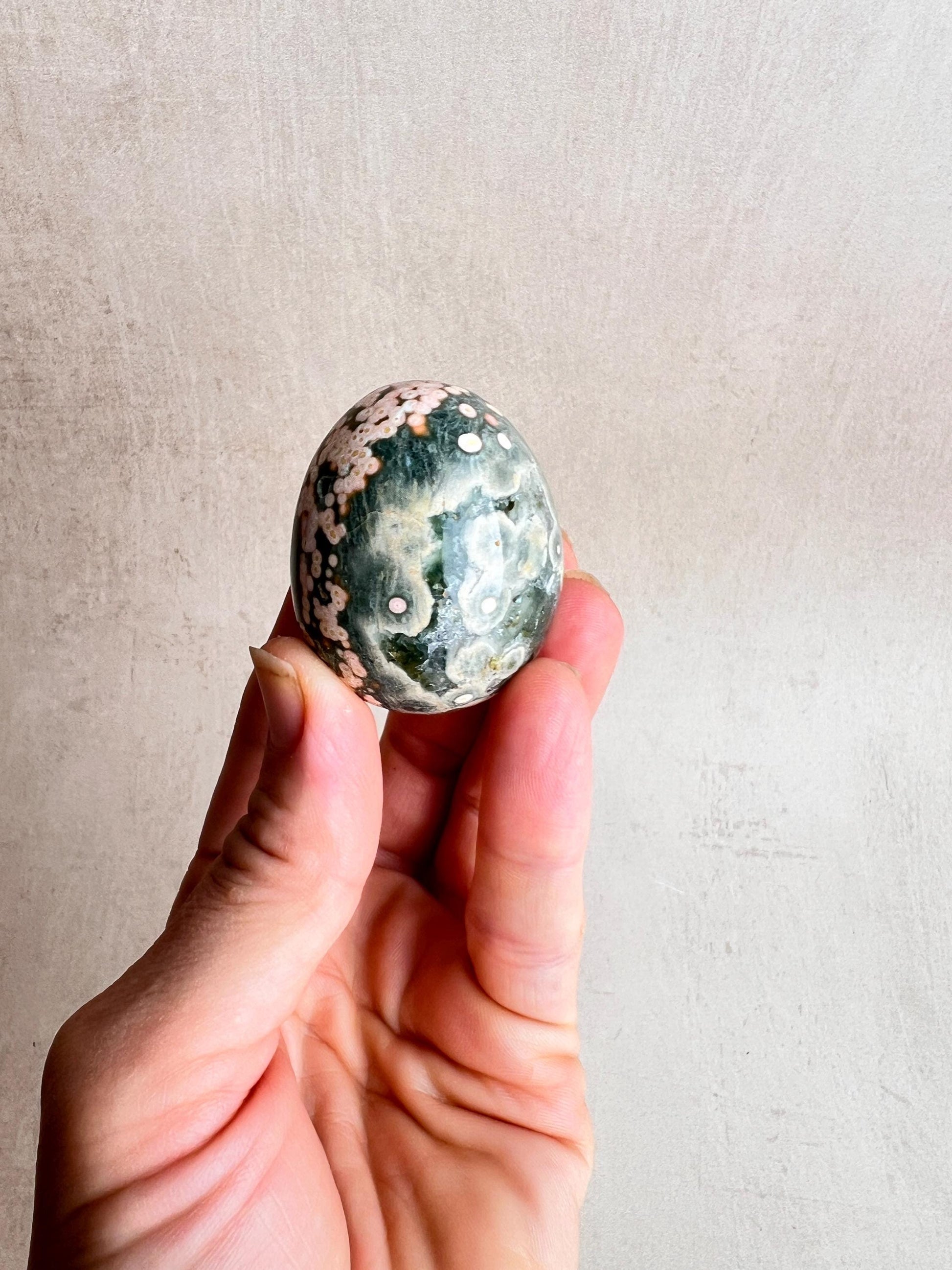 Ocean Jasper Egg: Polished Healing Crystal for Meditation - 45mm