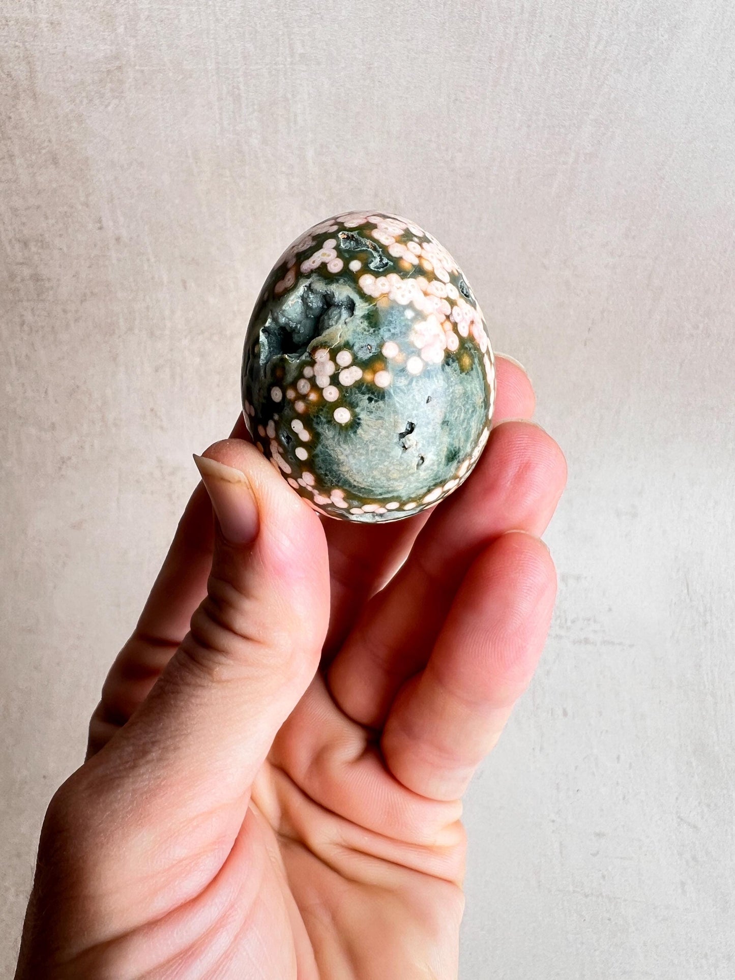 Ocean Jasper Egg: Polished Healing Crystal for Meditation - 45mm