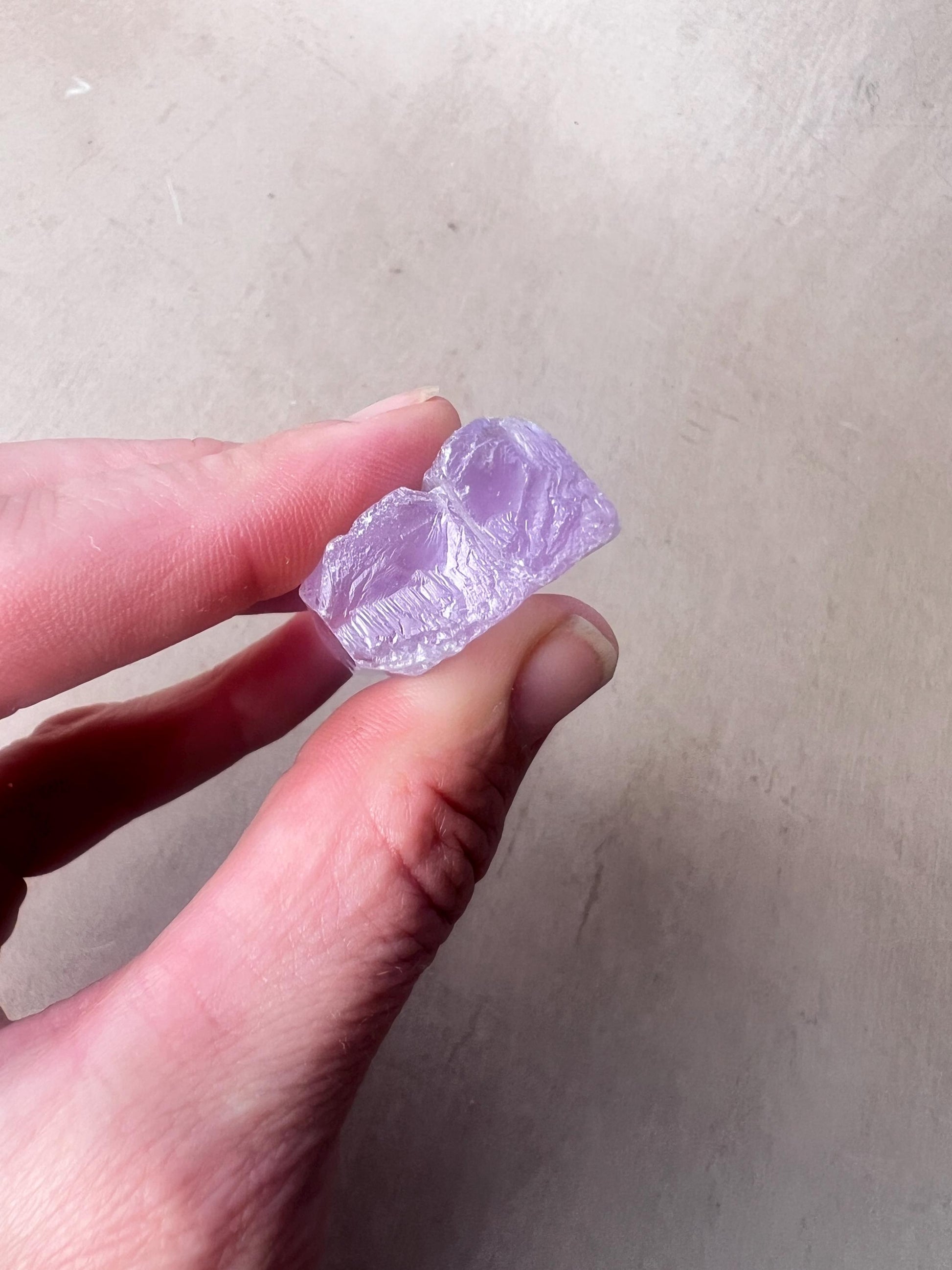 Kunzite Natural Crystal : Violet Spodumene from Afghanistan
