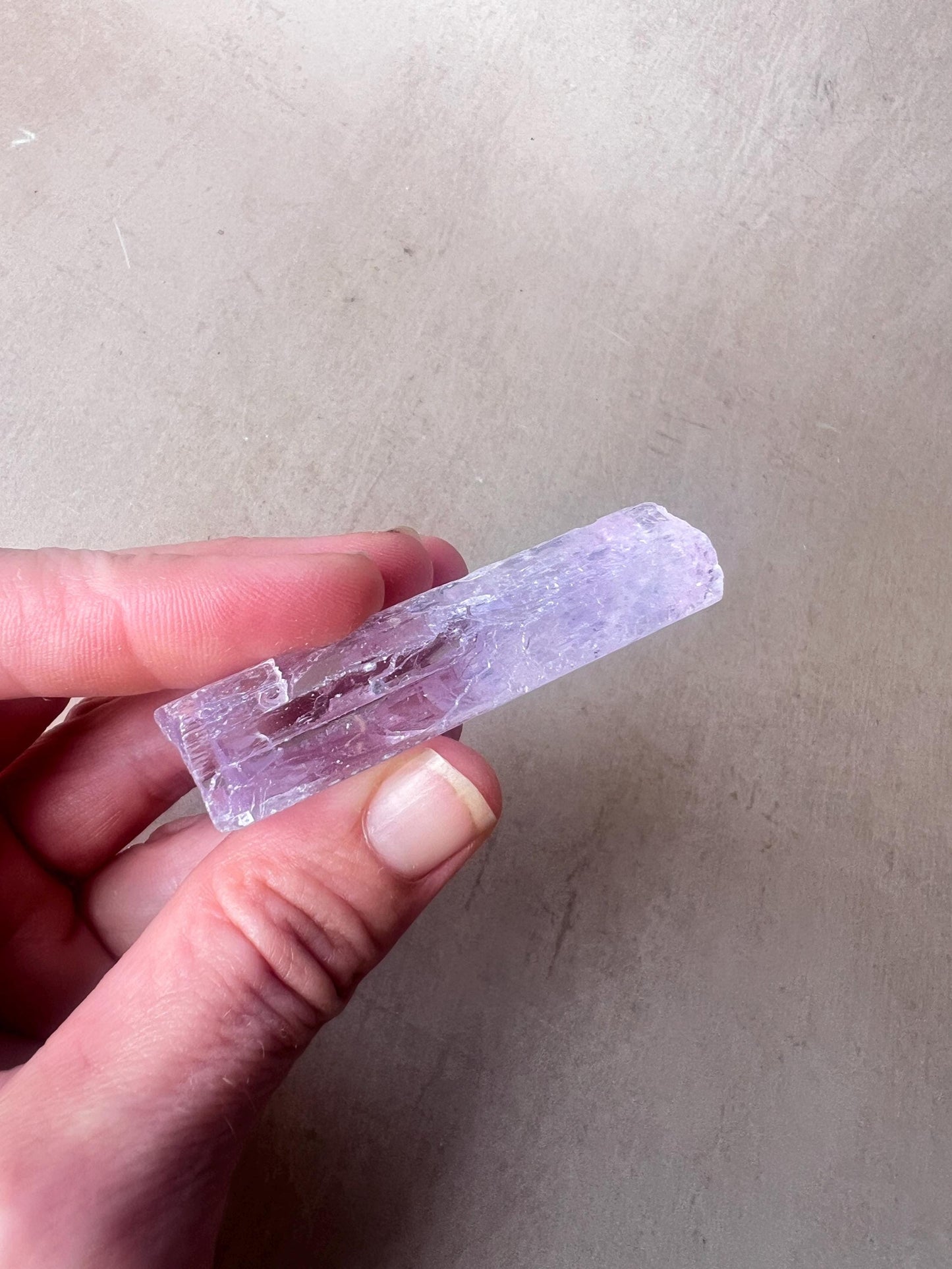 Kunzite Natural Crystal : Violet Spodumene from Afghanistan