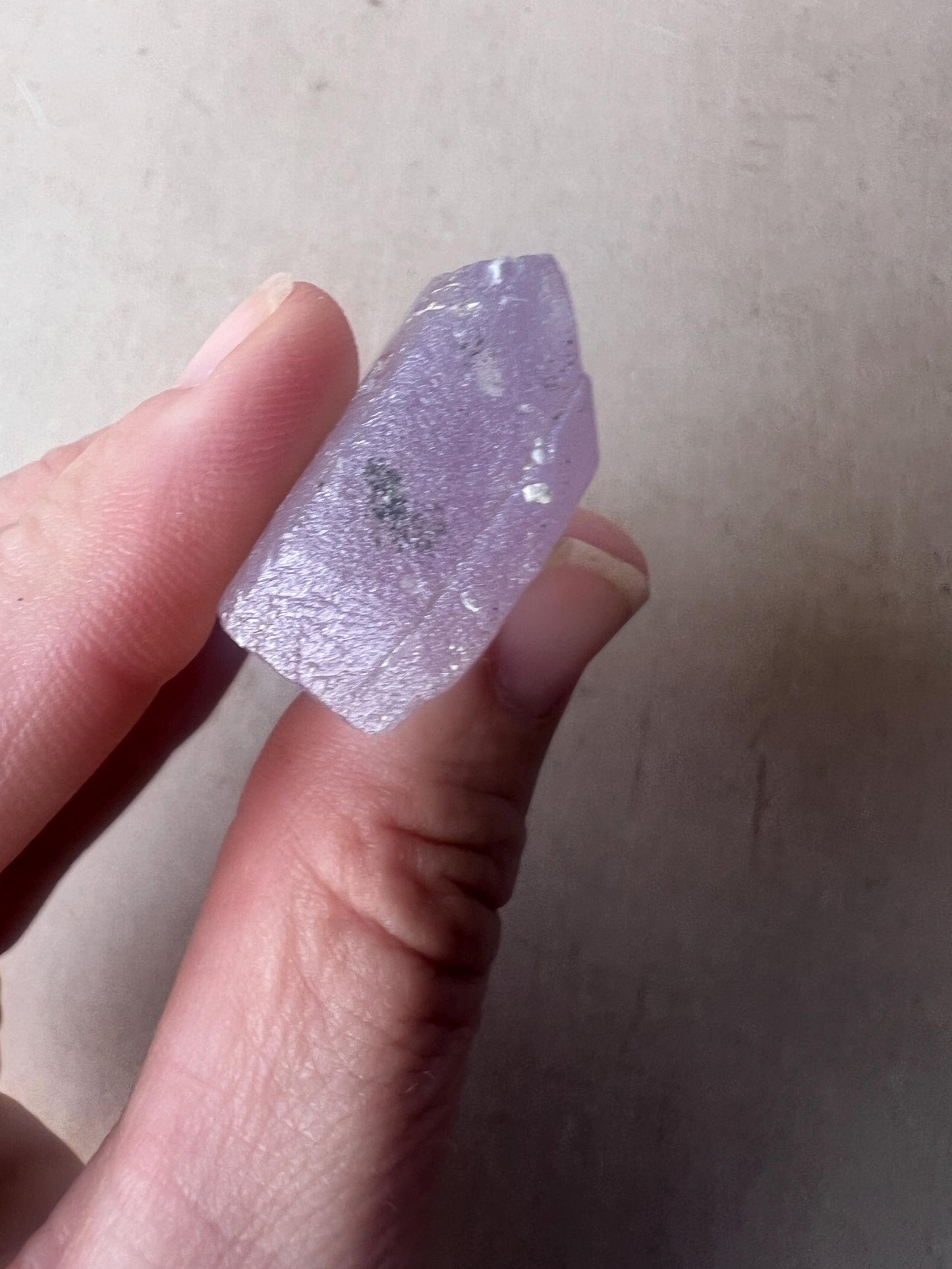 Kunzite Natural Crystal : Violet Spodumene from Afghanistan