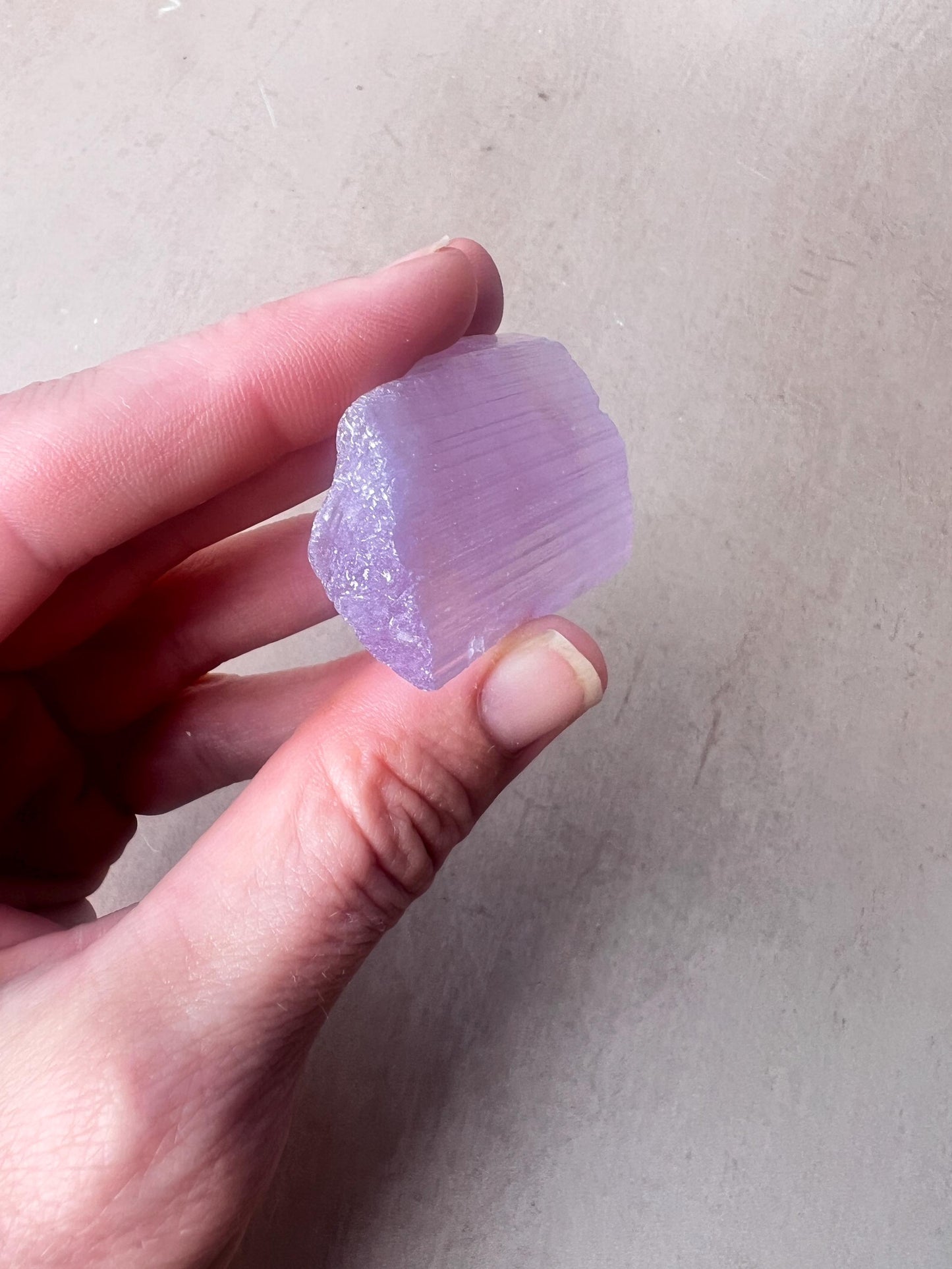 Kunzite Natural Crystal : Violet Spodumene from Afghanistan