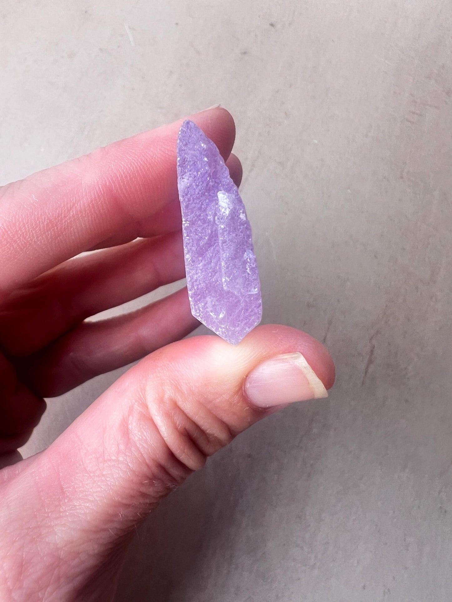 Kunzite Natural Crystal : Violet Spodumene from Afghanistan