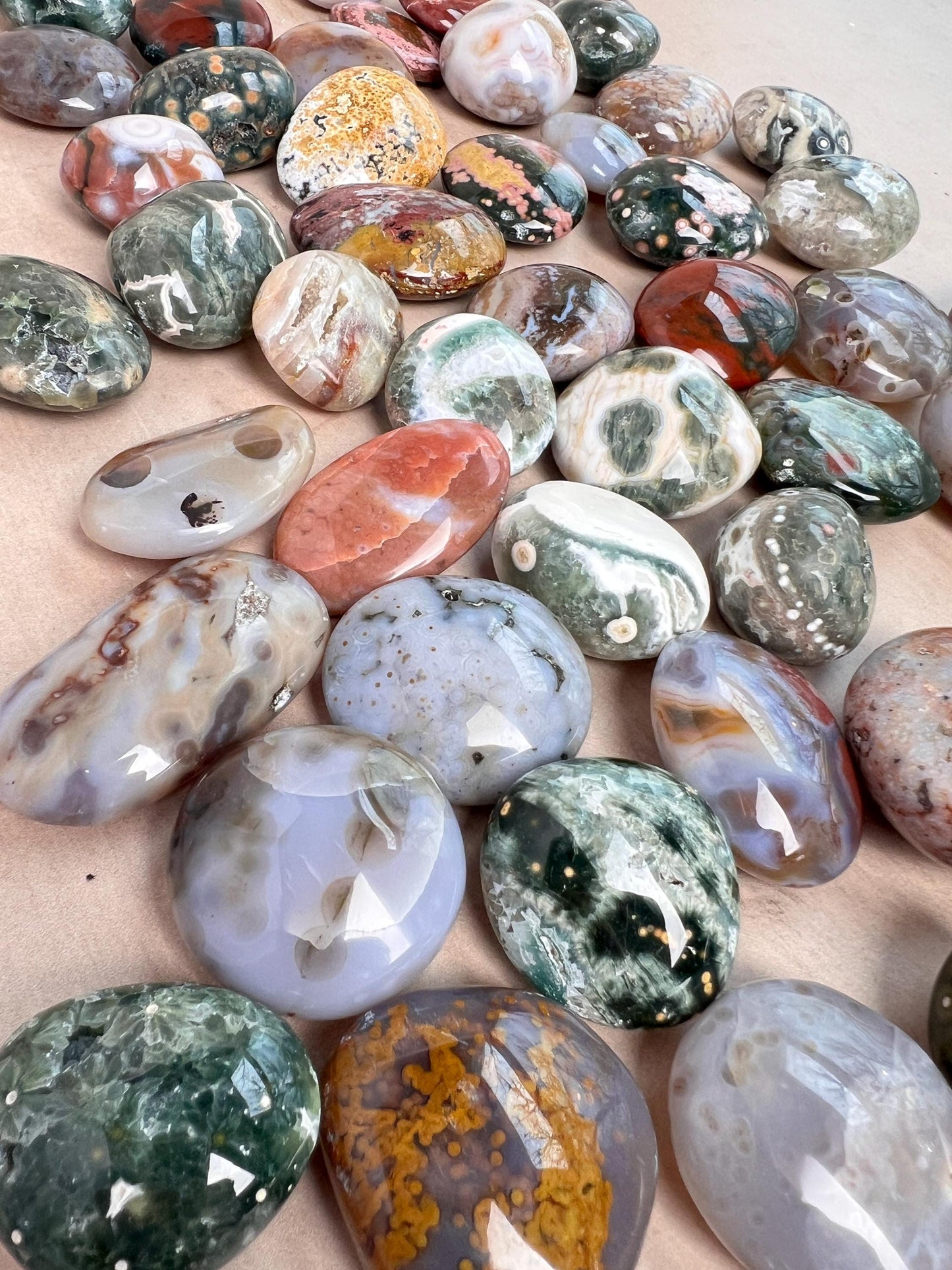Ocean Jasper Small Palm Stones: Mixed Vein Pocket Pieces