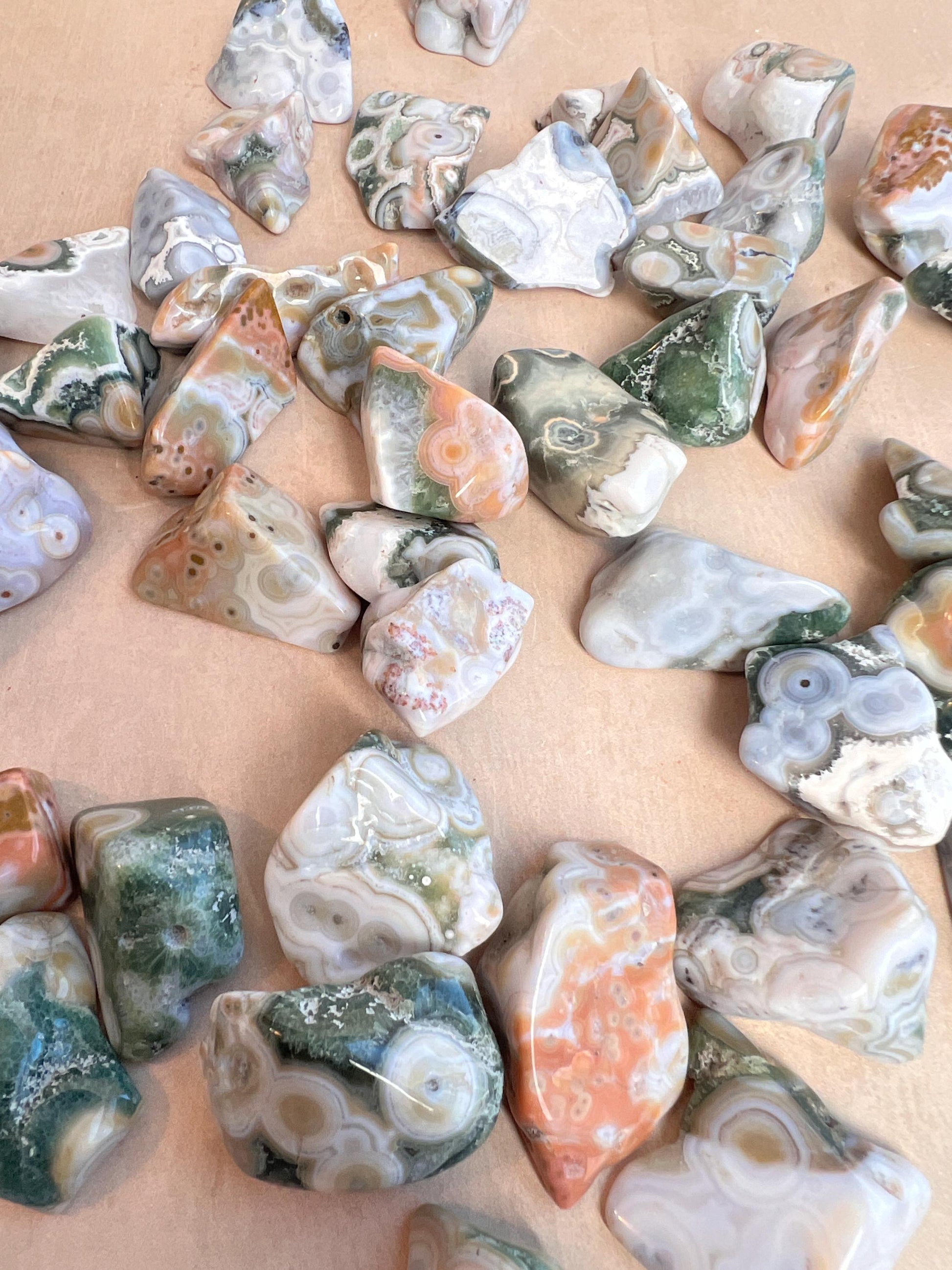 Ocean Jasper Pocket Pieces Vein 8 : High Grade MEDIUM Tumbled Stones