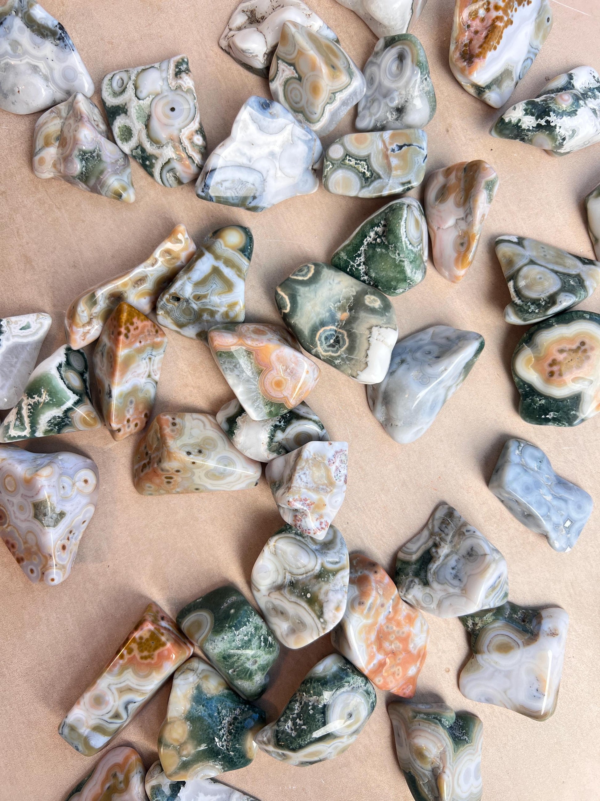 Ocean Jasper Pocket Pieces Vein 8 : High Grade MEDIUM Tumbled Stones