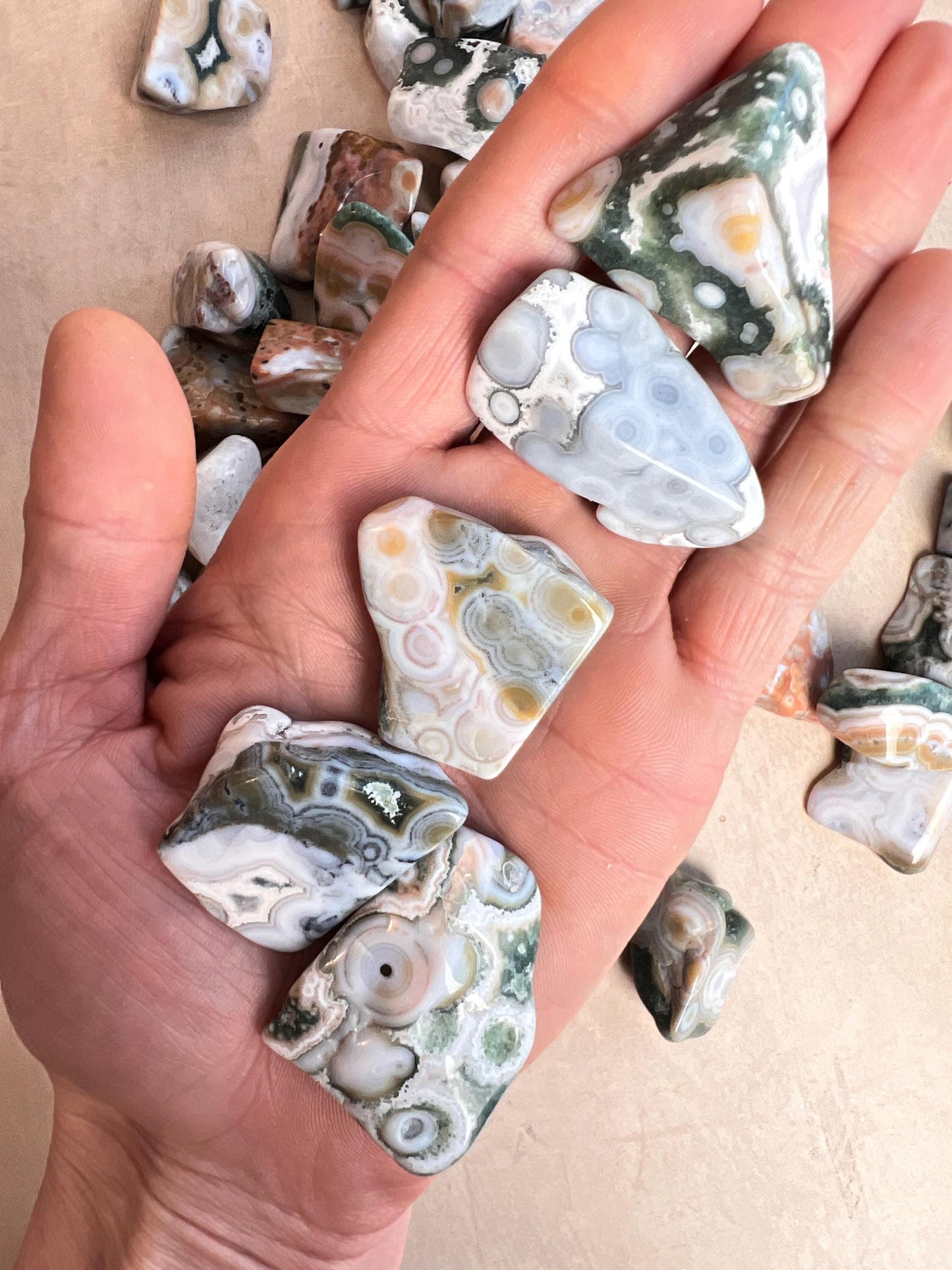 Ocean Jasper Pocket Pieces Vein 8 : High Grade MEDIUM Tumbled Stones