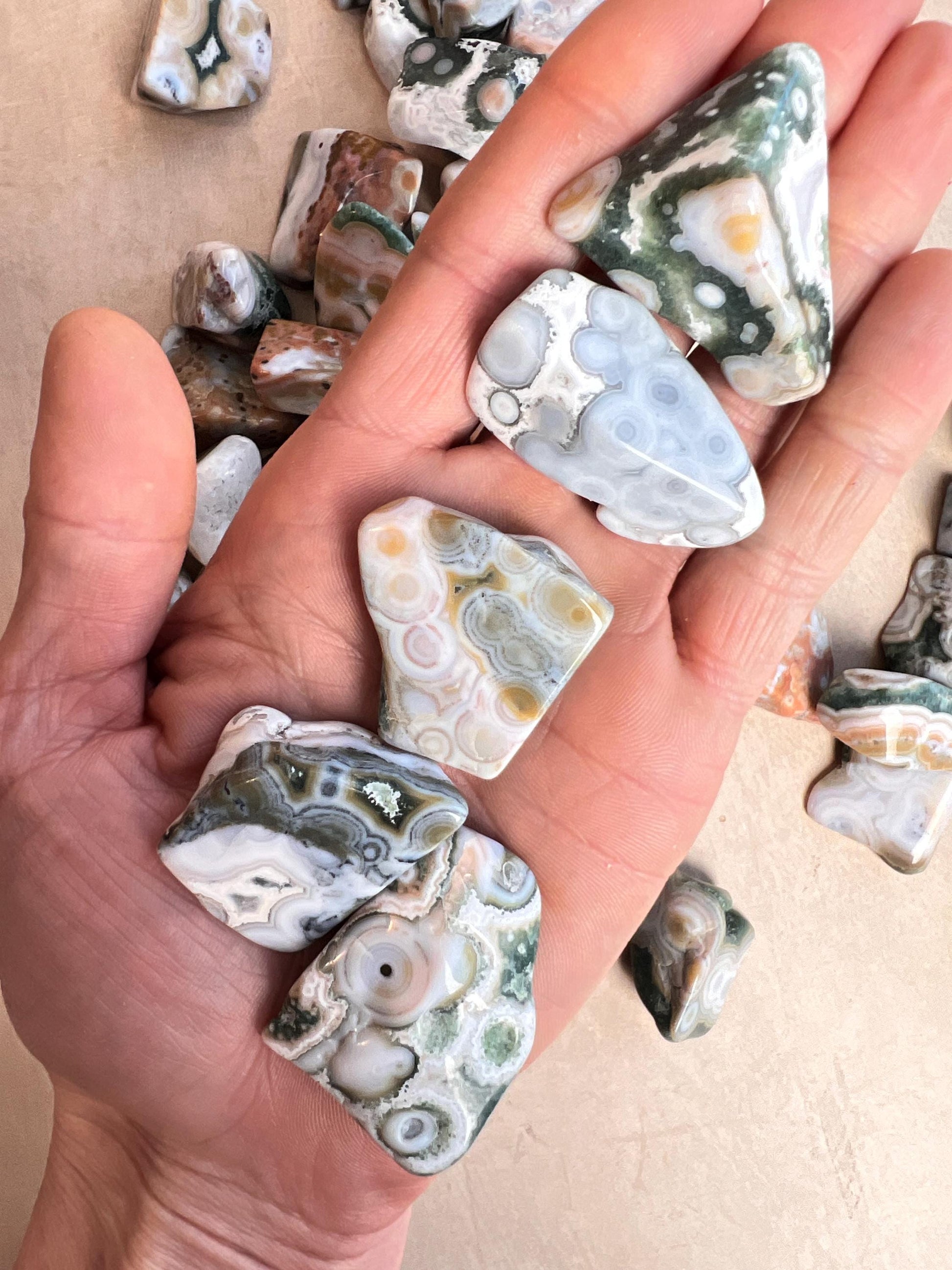 Ocean Jasper Pocket Pieces Vein 8 : High Grade MEDIUM Tumbled Stones