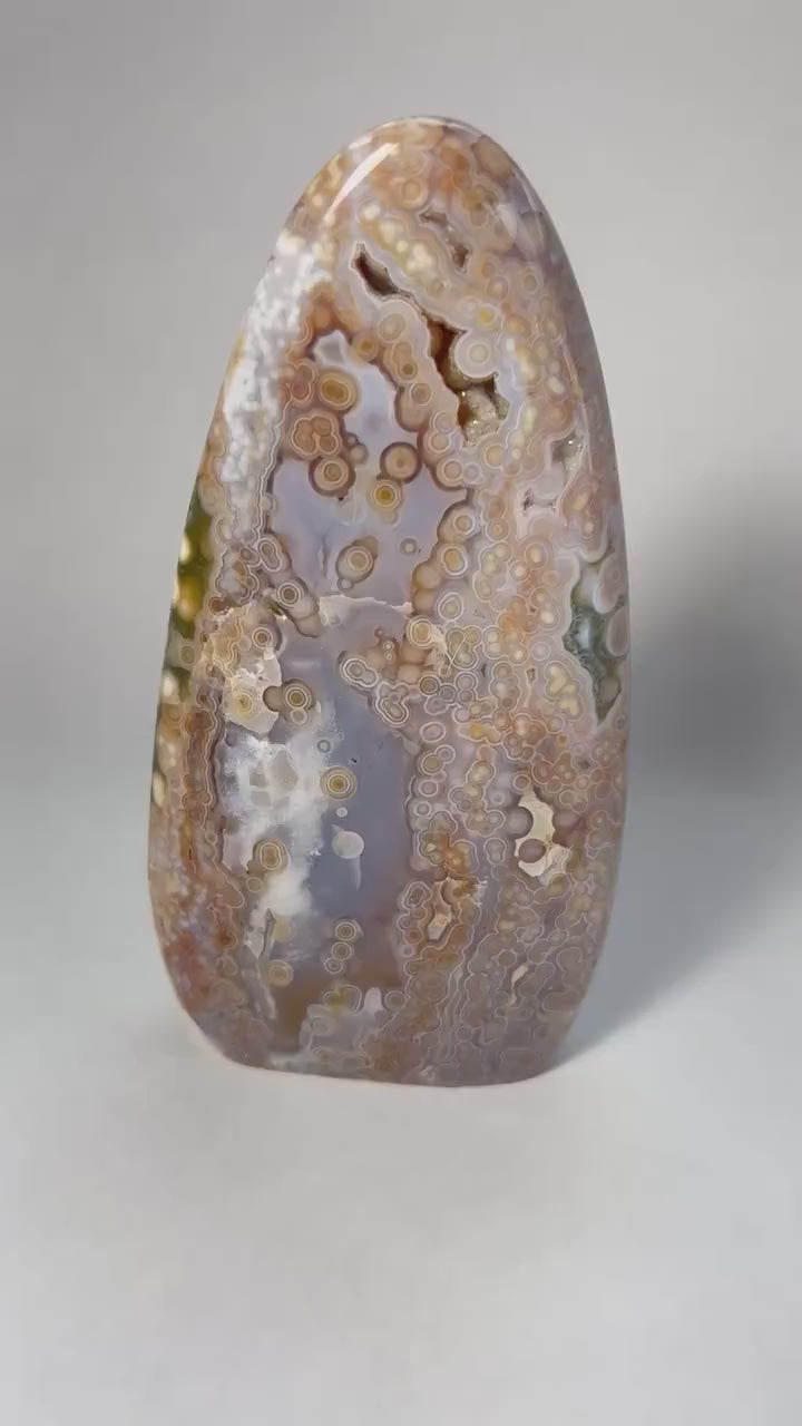 Ocean Jasper Free Form: Bullseye Orbicular Patterning, Vein 3-4