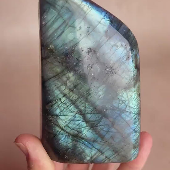 Flashy Labradorite Free Form: Polished Crystal Healing Stone