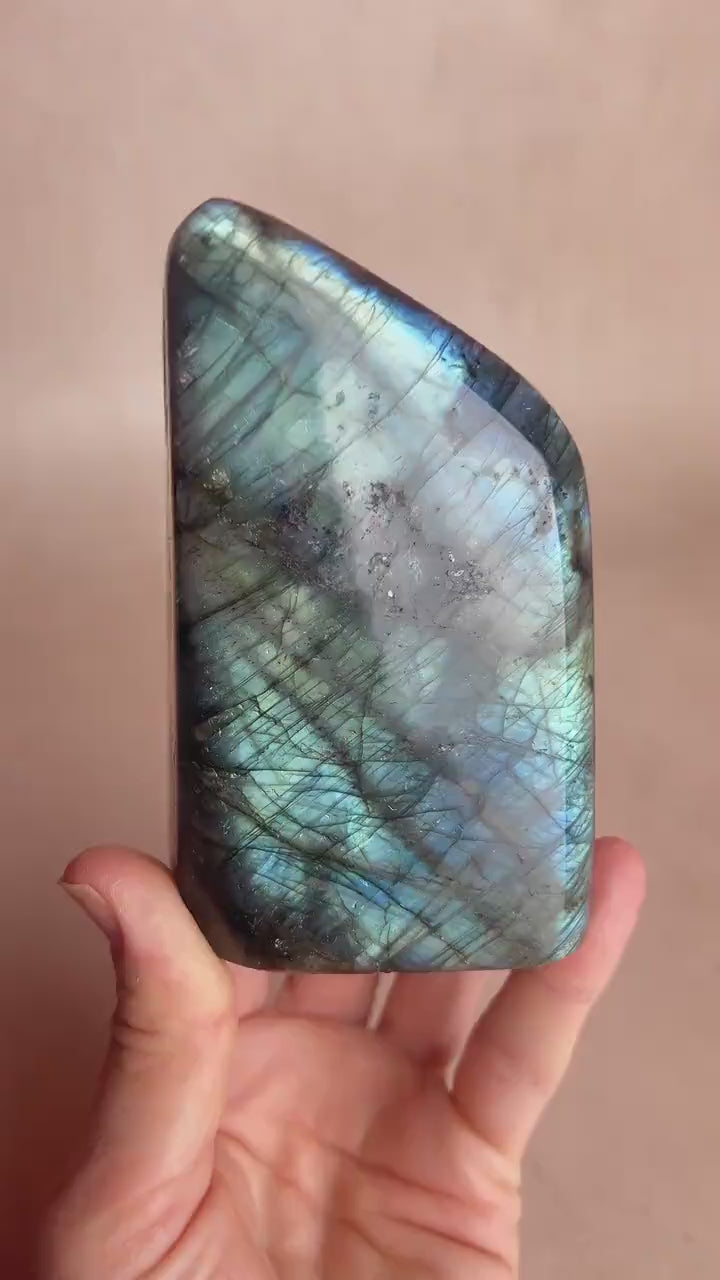 Flashy Labradorite Free Form: Polished Crystal Healing Stone