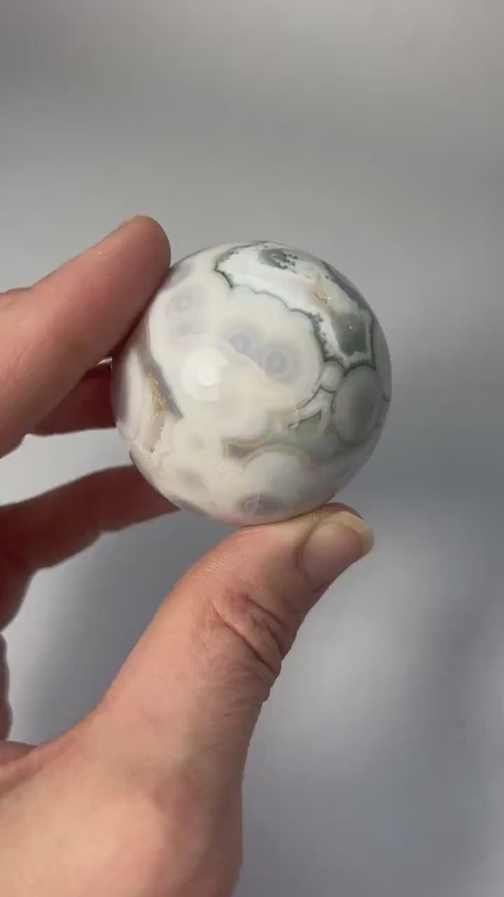 Old Stock Ocean Jasper Sphere / Vein 1-2 sphere / OJS4