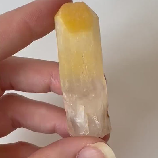 Raw Colombian Mango Quartz with Halloysite Inclusion