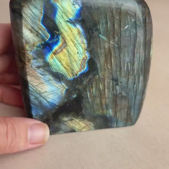 Flashy Blue Labradorite Free Form: Polished Healing Crystal, Spiritual Decor